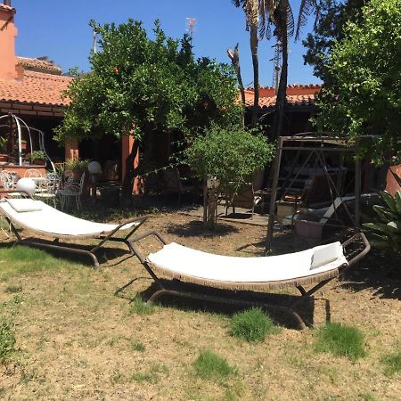 B B Casa Vacanze Il Pino Di Pino Ласкарі Екстер'єр фото